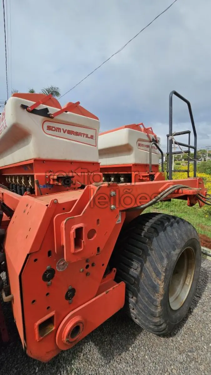 LOTE 040 - PLANTADEIRA KUHN SDM27/29 VERSATILE - ANO 2018 - DEPOSITADA EM TAPEJARA/RS