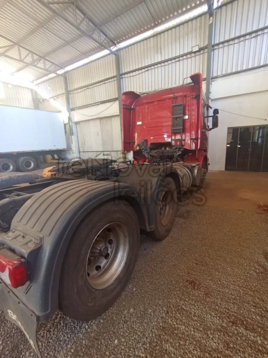 LOTE 001 - SCANIA/R560 A 6X4 - 2014/2014 - CRESOL CONEXÃO - DEPOSITADO EM MEDIANEIRA/PR