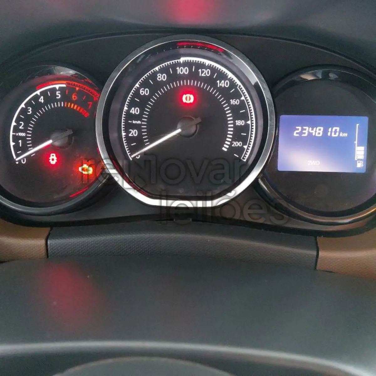 LOTE 024 - RENAULT DUSTER - ANO 2015/216 - COMPLETO - SICREDI CONFIANÇA - DEPOSITADO EM SANTO ÂNGELO/RS