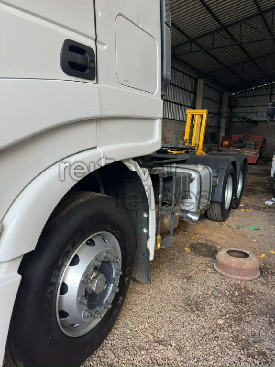 LOTE 004 - IVECO STRALIS 600S44T - ANO 2016/2017 - CRESOL COOPERAR - DEPOSITADO EM HUMAITA/RS
