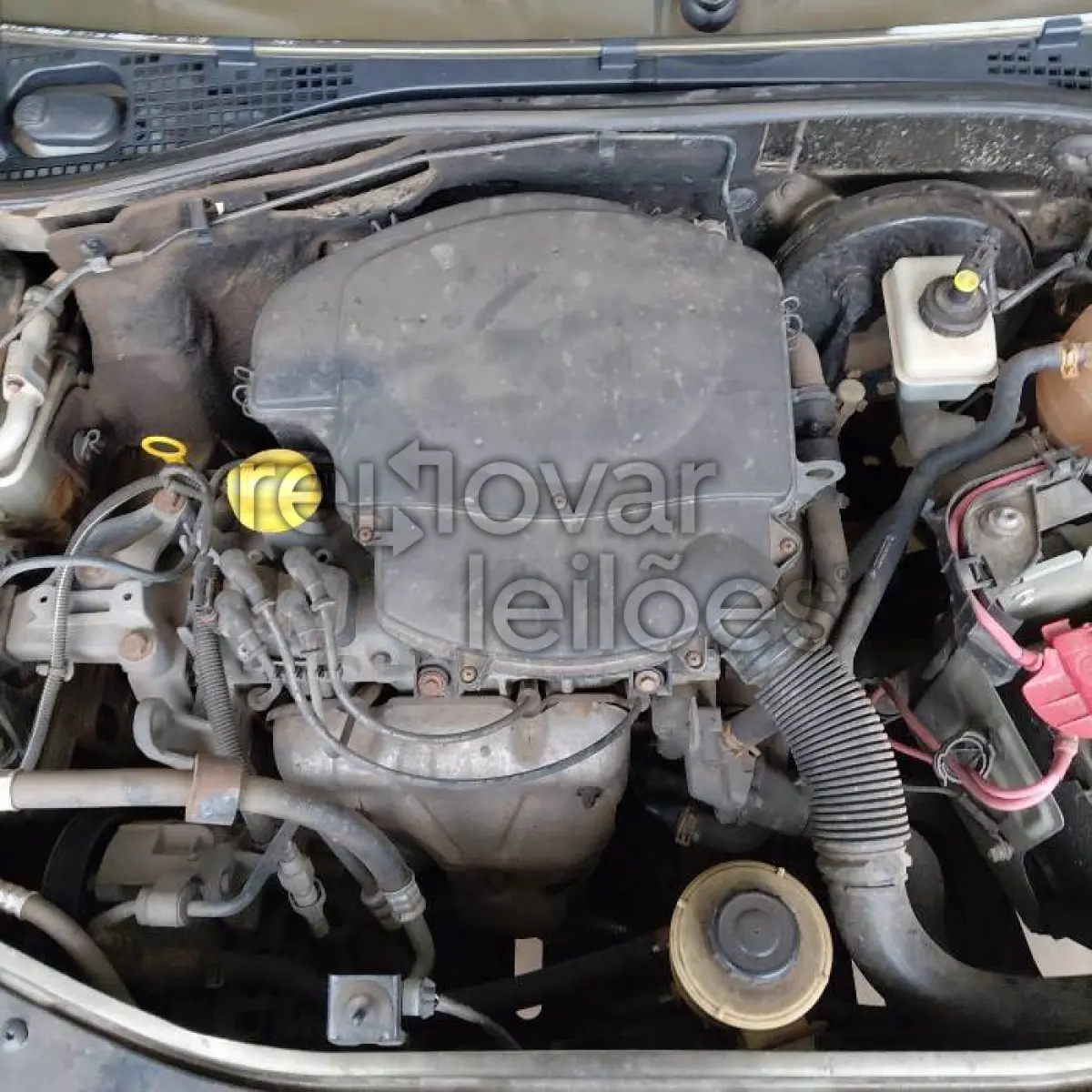 LOTE 007 - RENAULT SANDERO STW - ANO 2013/2014 - COMPLETO - SICREDI CAMINHO DAS ÁGUAS - DEPOSITADO EM SANTO ÂNGELO/RS