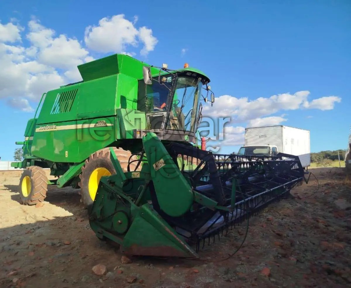 LOTE 003 - COLHEITADEIRA/JOHN DEERE 1550 - SICREDI CAMPO GRANDE - DEPOSITADO EM CAMPO GRANDE/MS