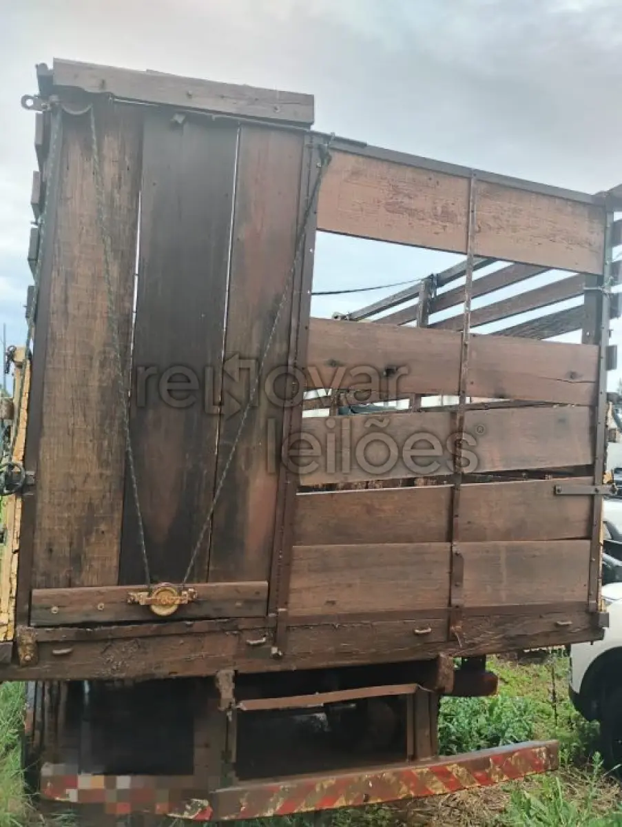 LOTE 019 - VW 8.120 - ANO 2004/2004 - VIA CERTA - DEPOSITADO EM SANTO ÂNGELO/RS