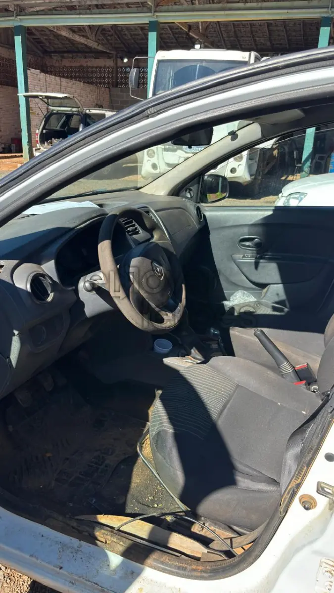 LOTE 008 - RENAULT/SANDERO 1.0