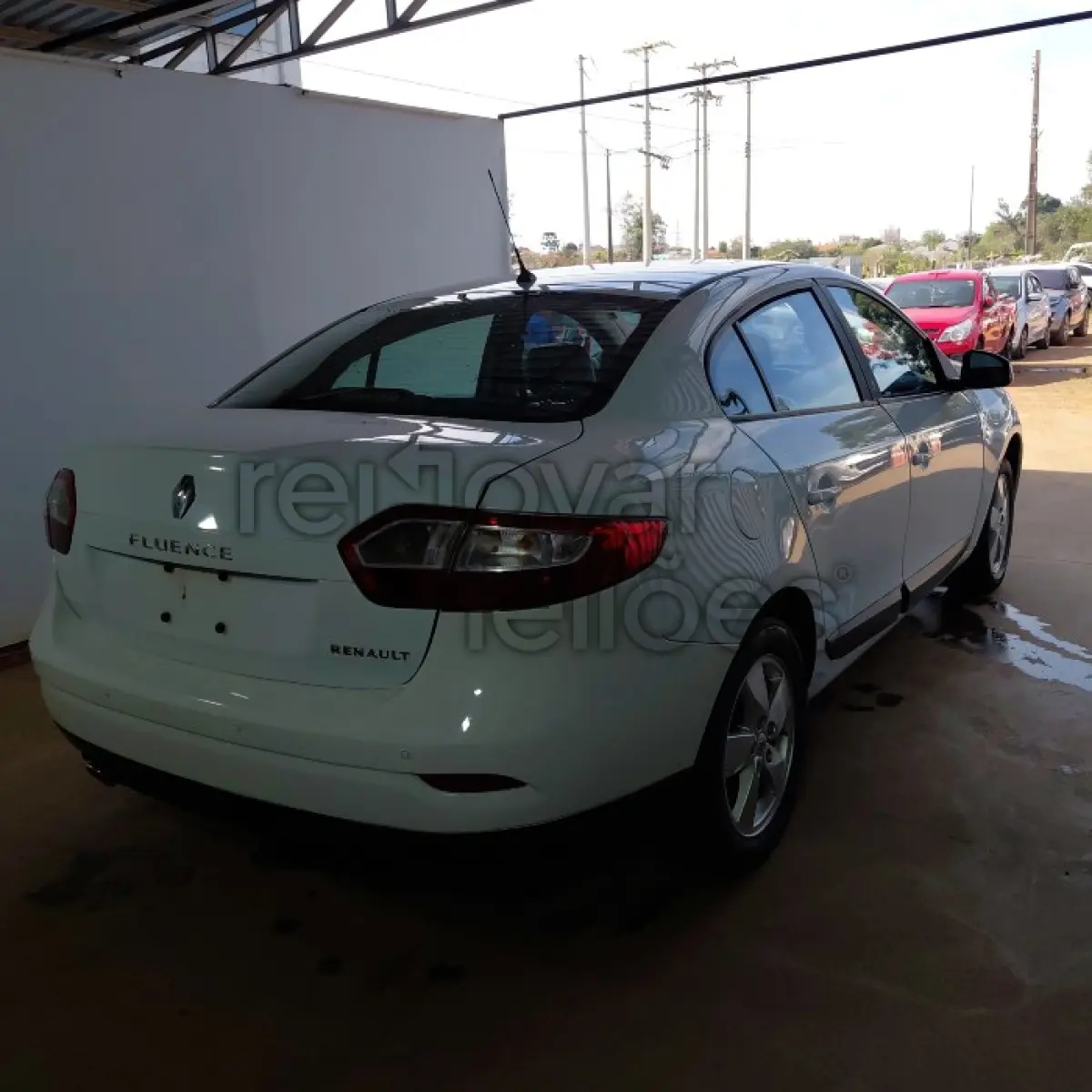 LOTE 025 - RENAULT FLUENCE EXP 16 - ANO 2013/2014 - COMPLETO - SICREDI CONFIANÇA - DEPOSITADO EM SANTO ÂNGELO/RS