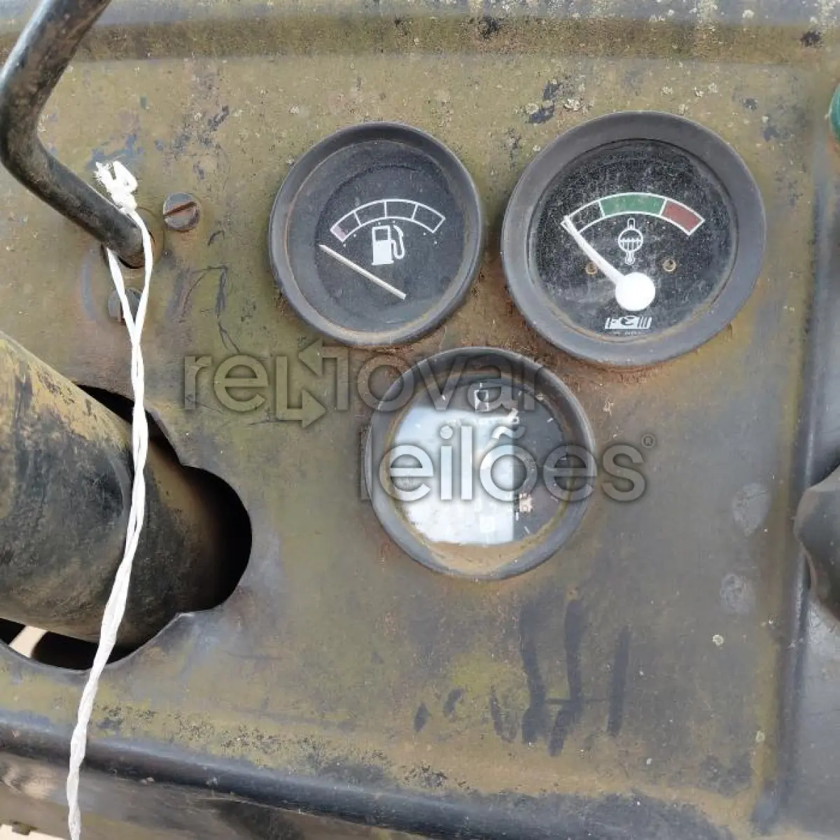 LOTE 002 - TRATOR/VALMET 685 4X4 - ANO 2009- SICREDI CAMPO GRANDE - DEPOSITADO EM SANTO ÂNGELO/RS
