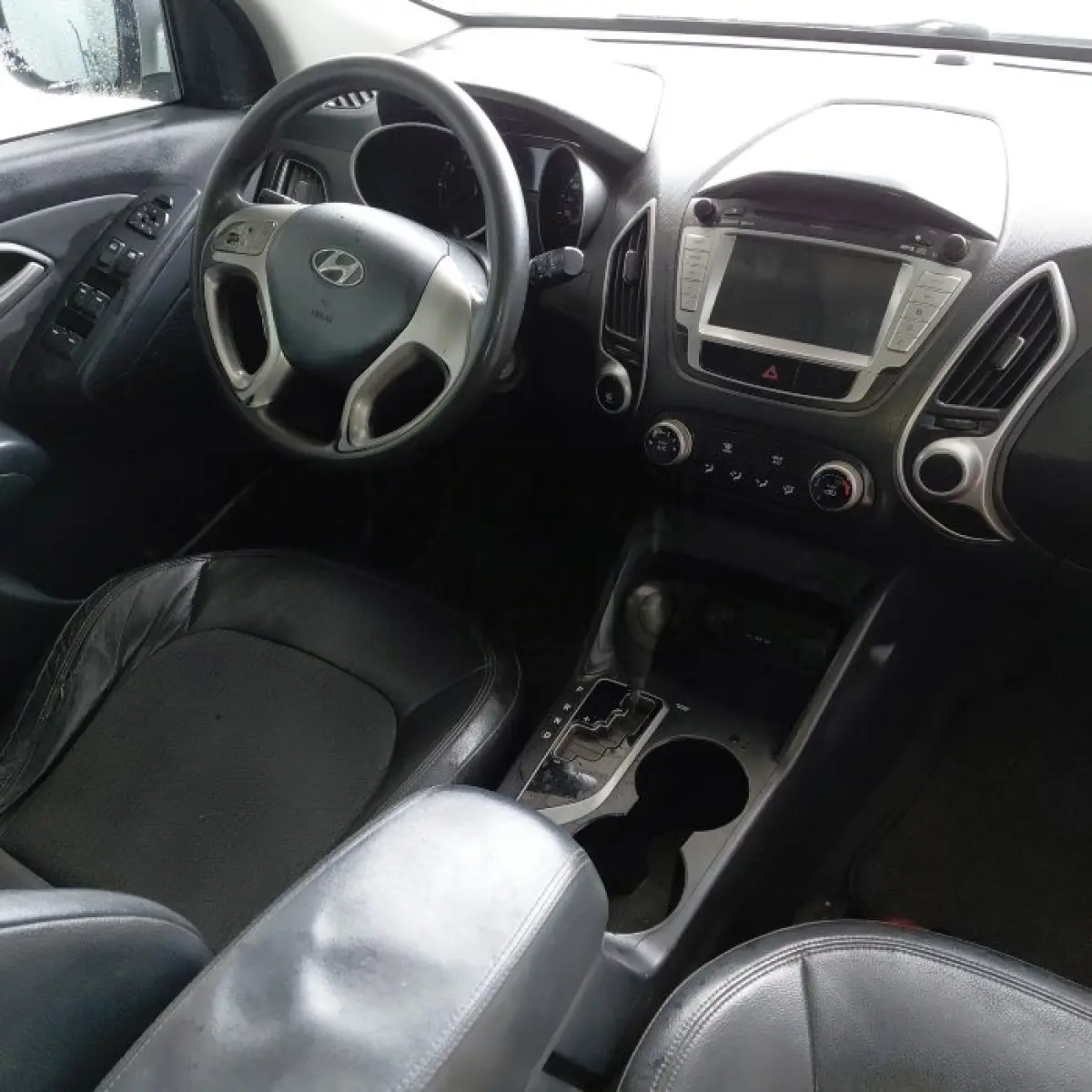 LOTE 003 - HYUNDAI IX35 20 - ANO 2011/2012 - COMPLETO - SICREDI GERAÇÕES - DEPOSITADO EM SANTO ÂNGELO/RS