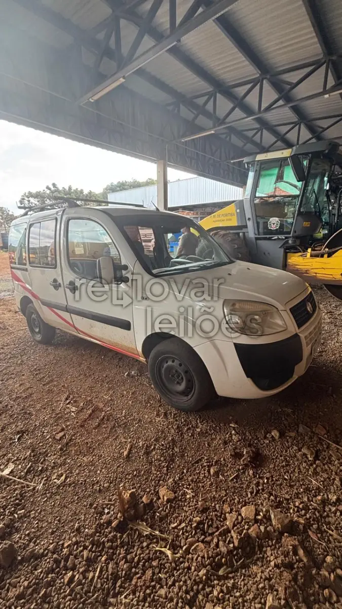 LOTE 012 - FIAT/DOBLO ESSENCA 1.8