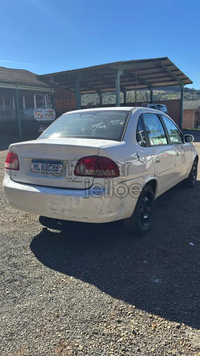 LOTE 009 - GM/CLASSIC LS