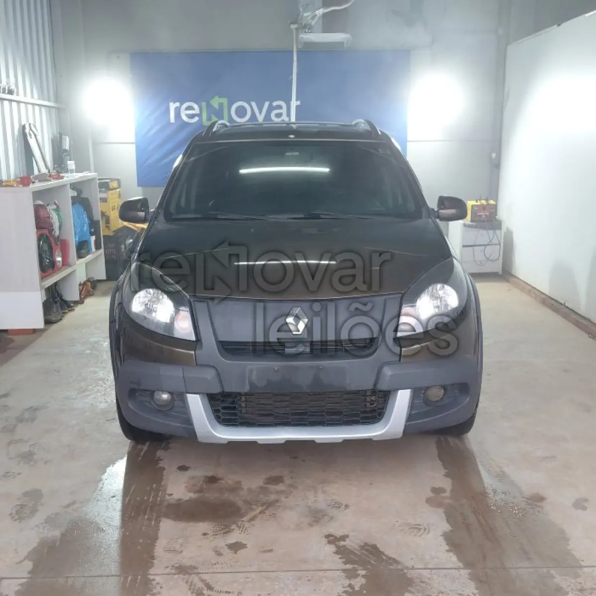 LOTE 007 - RENAULT SANDERO STW - ANO 2013/2014 - COMPLETO - SICREDI CAMINHO DAS ÁGUAS - DEPOSITADO EM SANTO ÂNGELO/RS