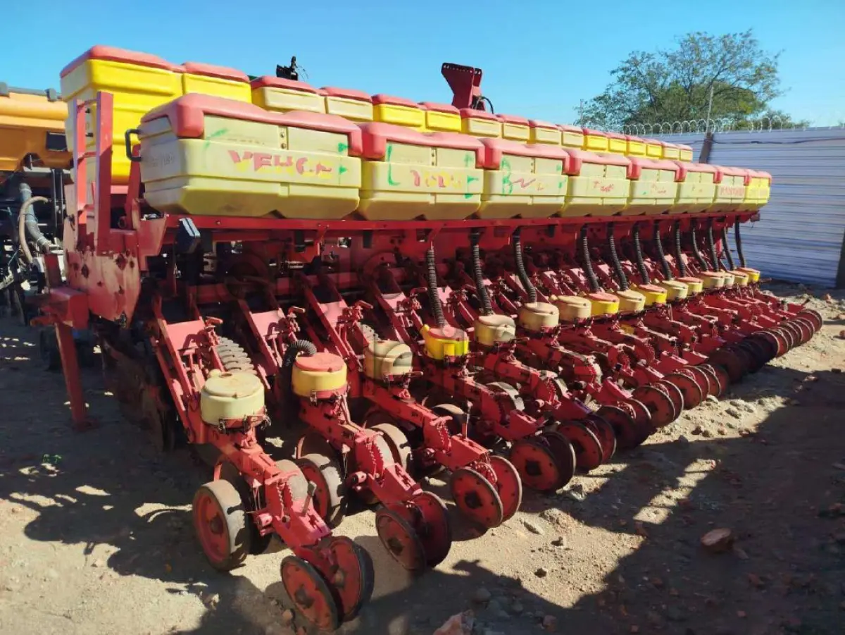 LOTE 007 - PLANTADEIRA/VENCE TUDO PANTHER SM 16000 - SICREDI CAMPO GRANDE - DEPOSITADO EM CAMPO GRANDE/MS