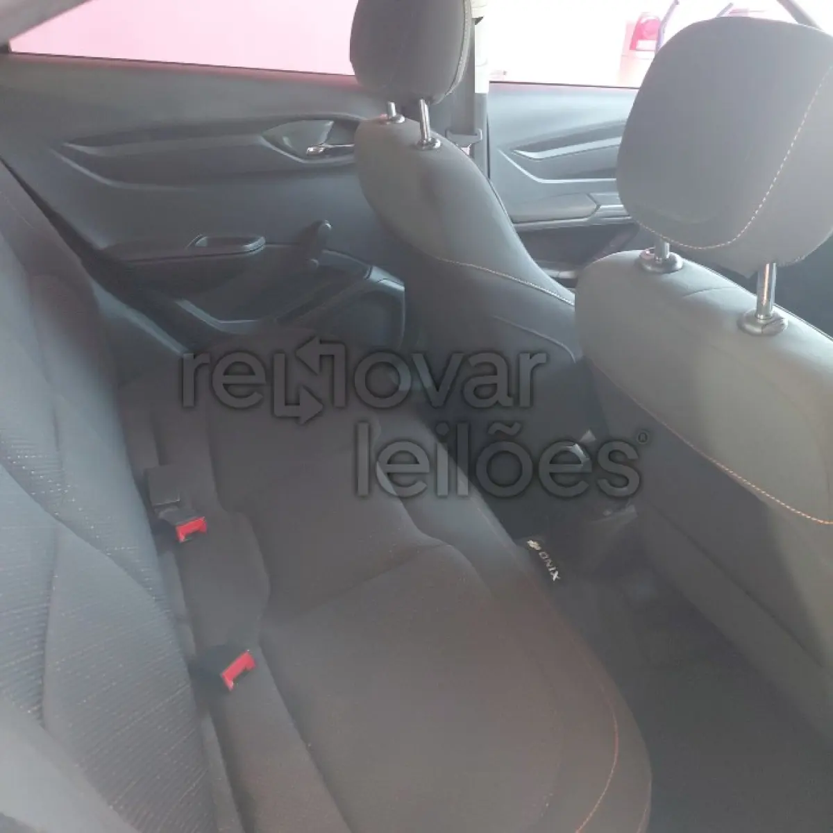 LOTE 012 - CHEVROLET ONIX LT - ANO 2014/2014 - COMPLETO - SICREDI UNIÃO - DEPOSITADO EM SANTO ÂNGELO/RS