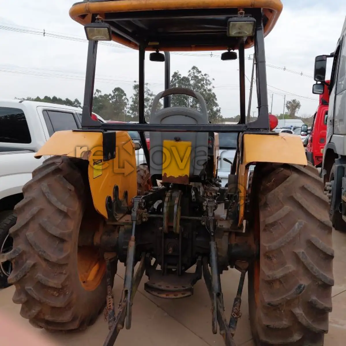LOTE 002 - TRATOR/VALMET 685 4X4 - ANO 2009- SICREDI CAMPO GRANDE - DEPOSITADO EM SANTO ÂNGELO/RS