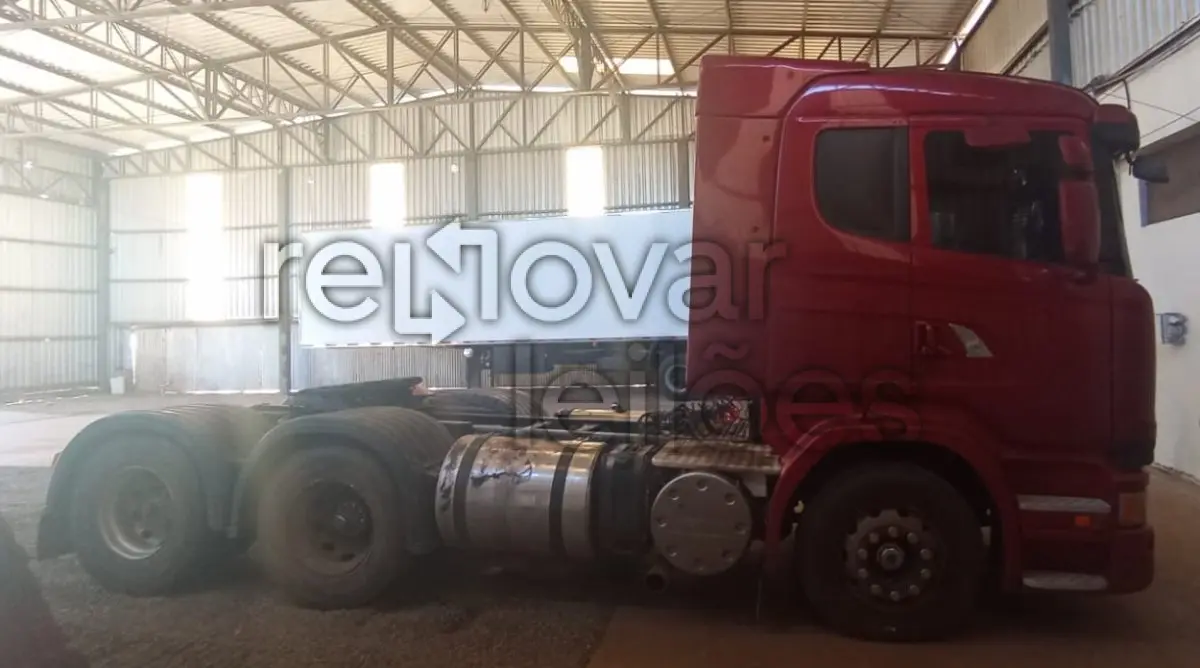 LOTE 001 - SCANIA/R560 A 6X4 - 2014/2014 - CRESOL CONEXÃO - DEPOSITADO EM MEDIANEIRA/PR