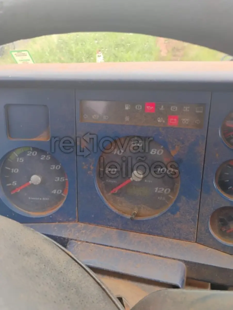 LOTE 019 - VW 8.120 - ANO 2004/2004 - VIA CERTA - DEPOSITADO EM SANTO ÂNGELO/RS