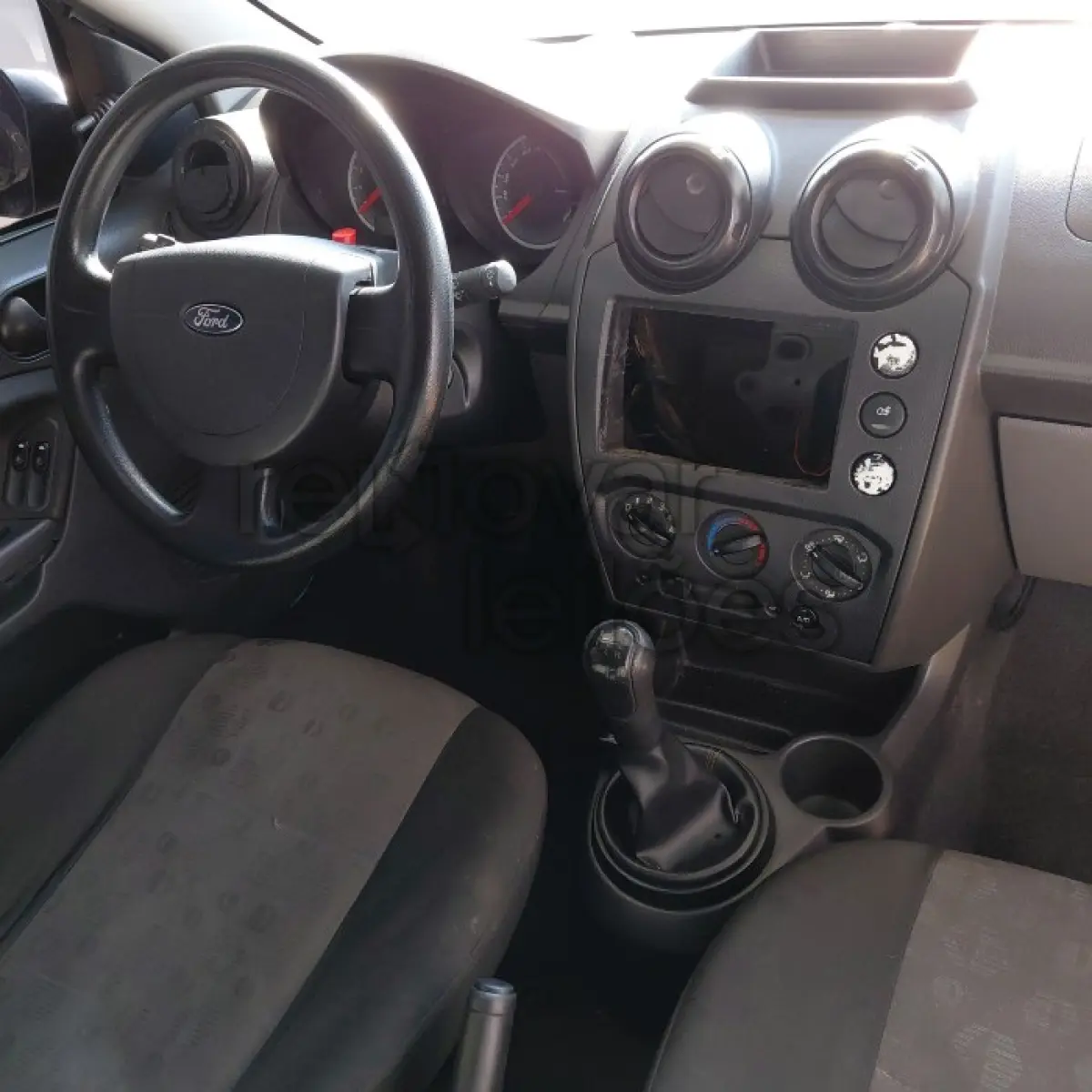 LOTE 016 - FORD FIESTA - ANO 2011/2012 - COMPLETO - SICREDI ALTOS DA SERRA - DEPOSITADO EM SANTO ÂNGELO/RS