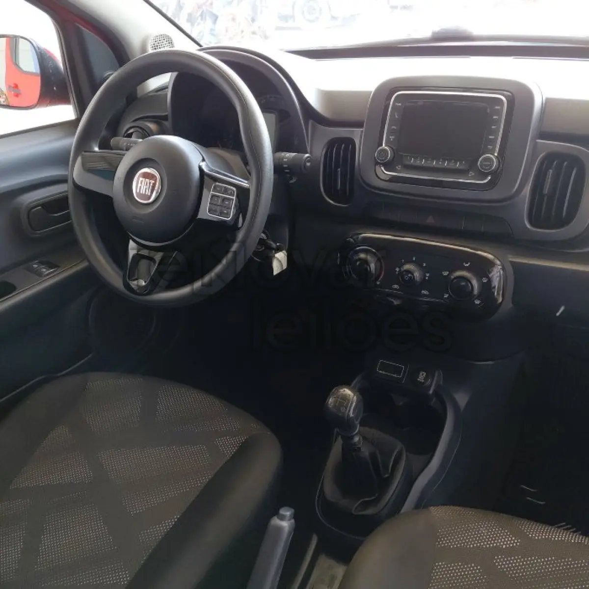LOTE 019 - FIAT/MOBI - ANO 2019/2020 - COMPLETO - SICREDI ESSÊNCIA - DEPOSITADO EM SANTO ÂNGELO/RS