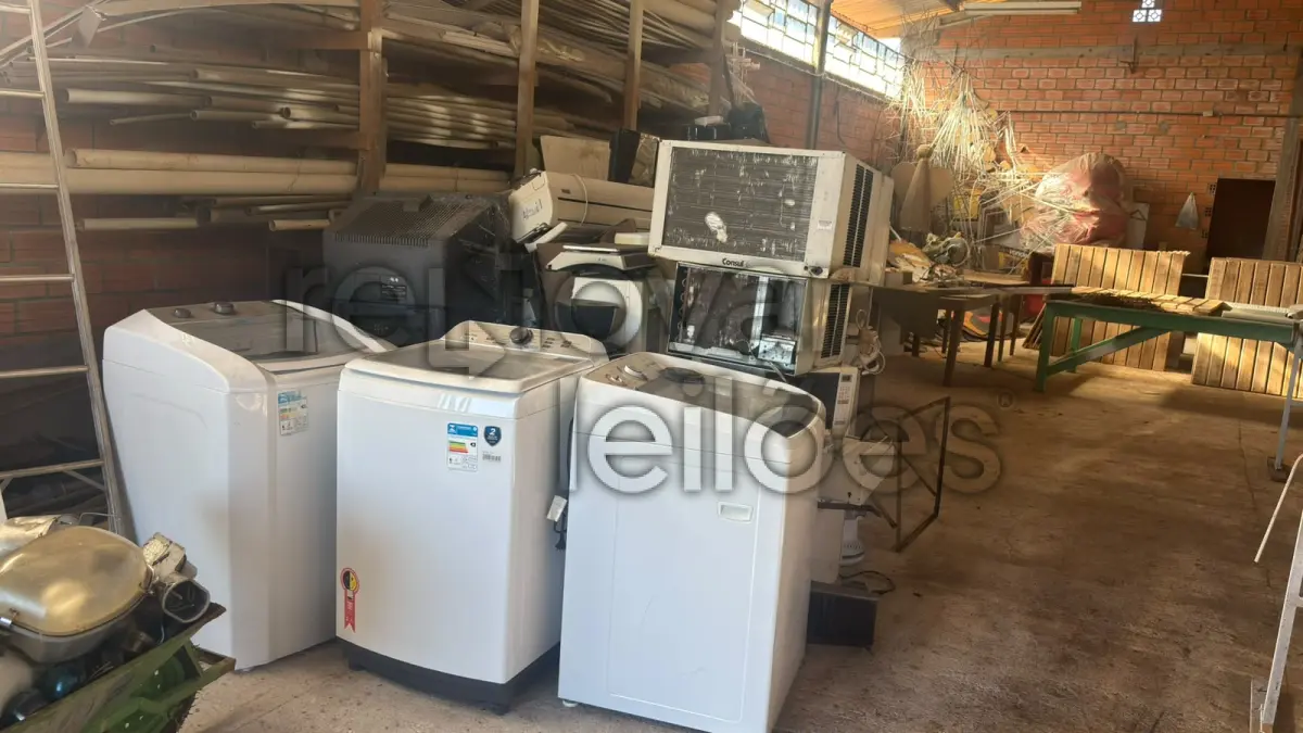 LOTE 022 - SUCATAS DE ELETROELETRÔNICOS
