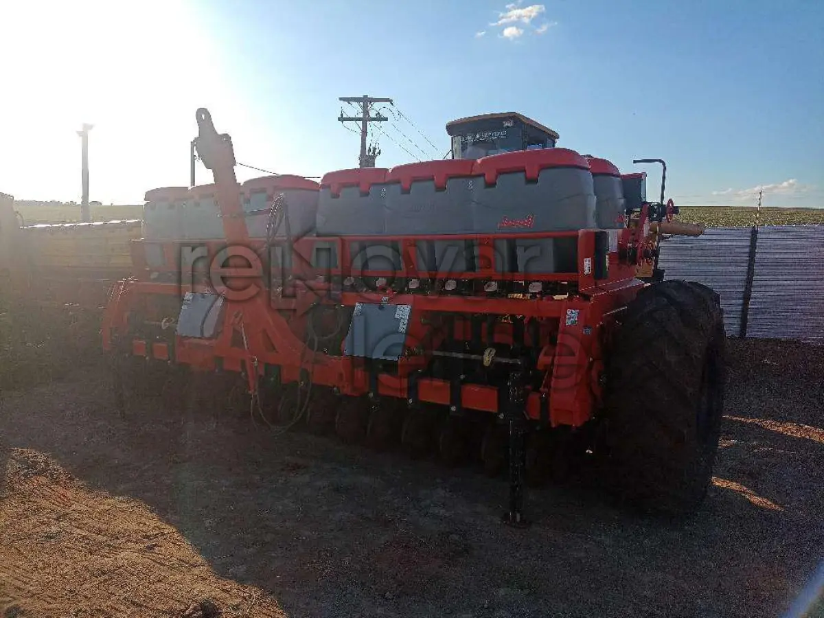 LOTE 008 - PLANTADEIRA/JUMIL 5027PD - SICREDI CAMPO GRANDE - DEPOSITADO EM CAMPO GRANDE/MS