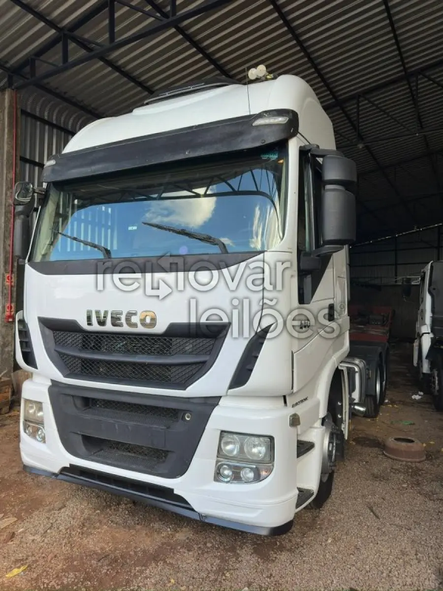 LOTE 004 - IVECO STRALIS 600S44T - ANO 2016/2017 - CRESOL COOPERAR - DEPOSITADO EM HUMAITA/RS