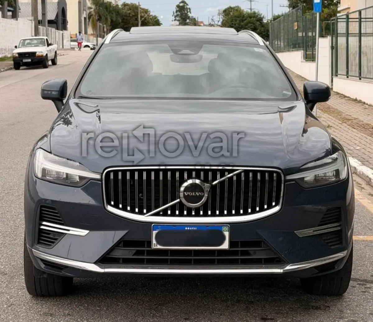 LOTE 013 - VOLVO/XC60 T8 PLUS - ANO 2022/2023 - COMPLETO - DEPOSITADO EM FLORIANÓPOLIS/SC