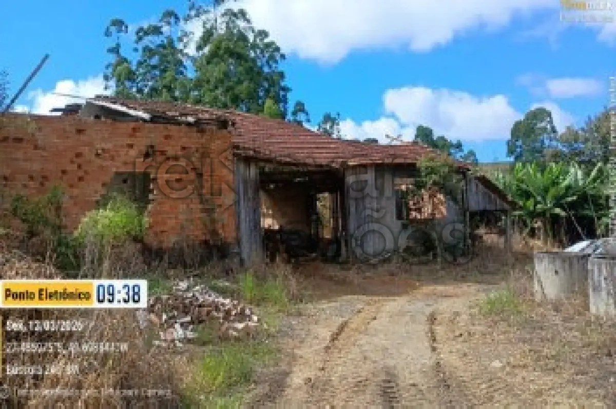 LOTE 001 - ÁREA RURAL C/ 36.339,00 M² - PETROLÂNDIA / SC