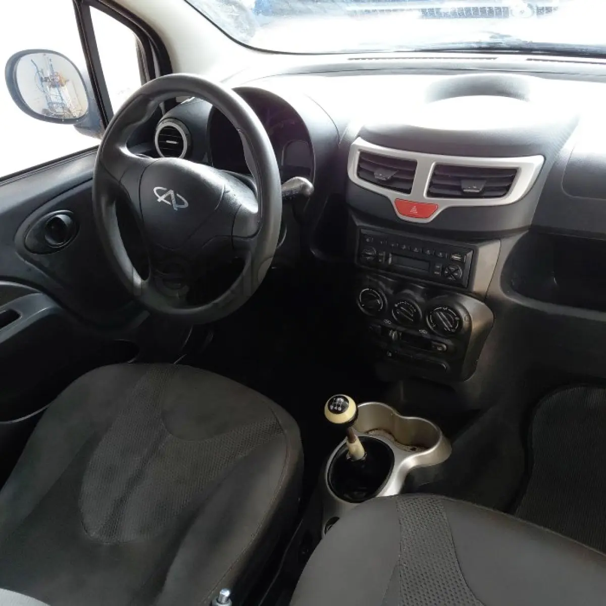 LOTE 049 - CHERY QQ 1.0 LOOK - ANO 2018/2018 -  COMPLETO - SICREDI GERAÇÕES - DEPOSITADO EM SANTO ÂNGELO/RS