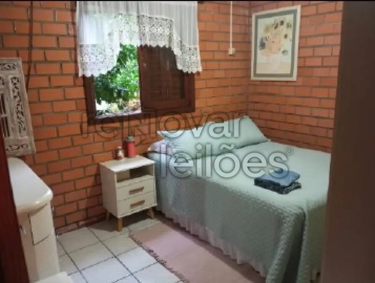 LOTE 001 - CASA C/ 269,90 - IGREJINHA / RS