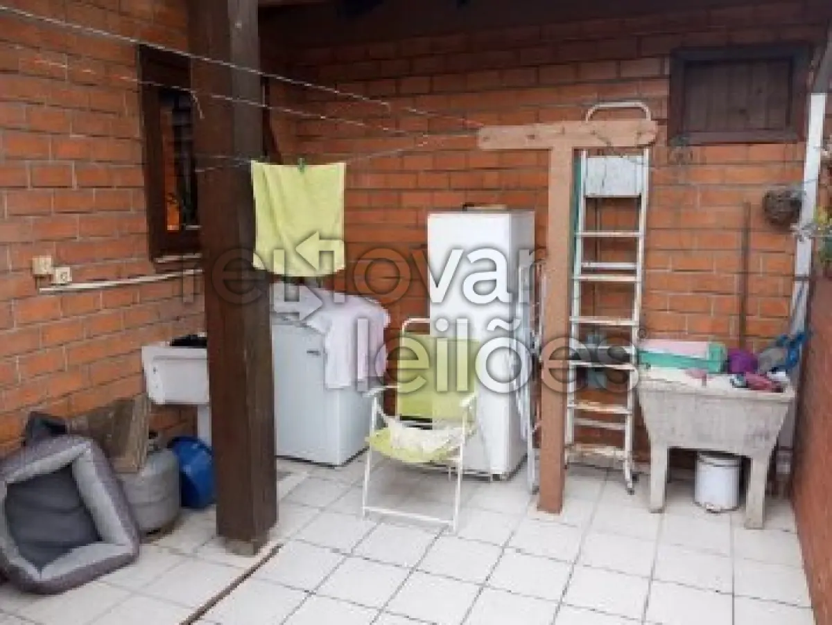 LOTE 001 - CASA C/ 269,90 - IGREJINHA / RS