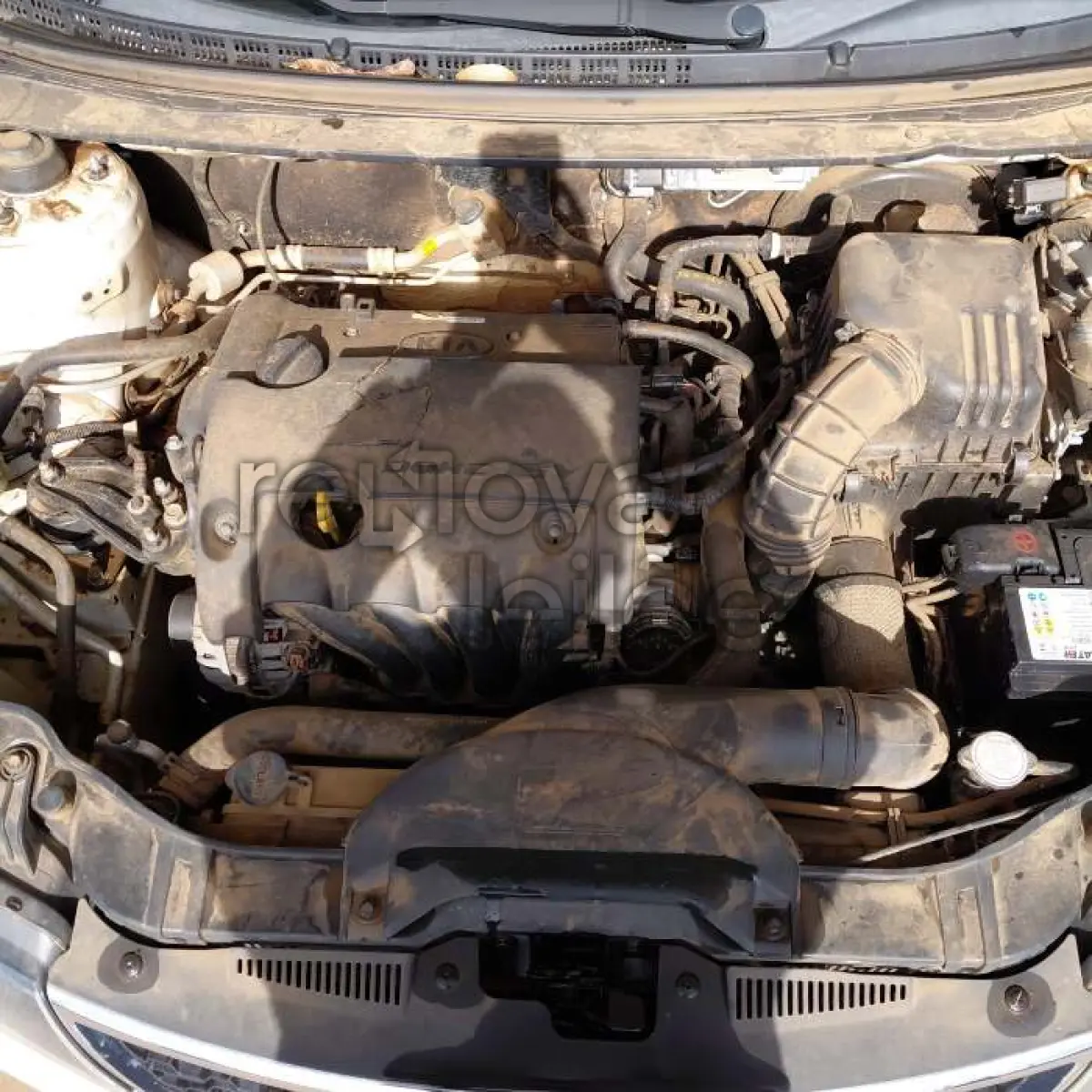 LOTE 025 - KIA CERATO SX3 - ANO 2012/2013 - COMPLETO - SICREDI RAIZES - DEPOSITADO EM SANTO ÂNGELO/RS
