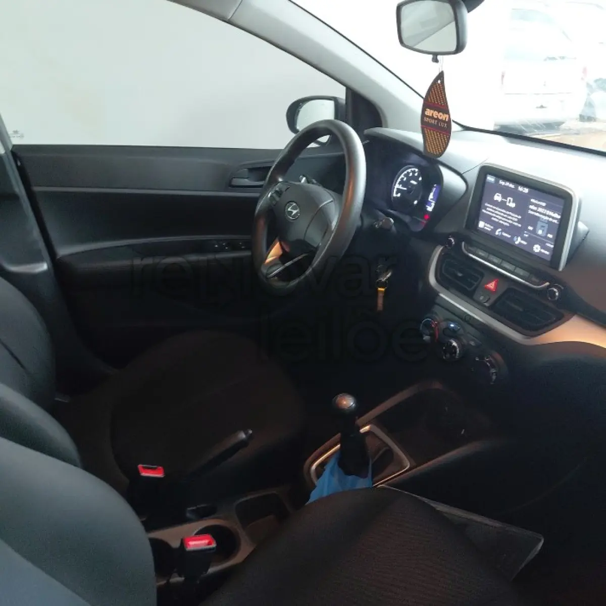LOTE 037 - HYUNDAI HB20 - ANO 2021/2022 - COMPLETO - SICREDI CENTRO - DEPOSITADO EM SANTO ÂNGELO/RS