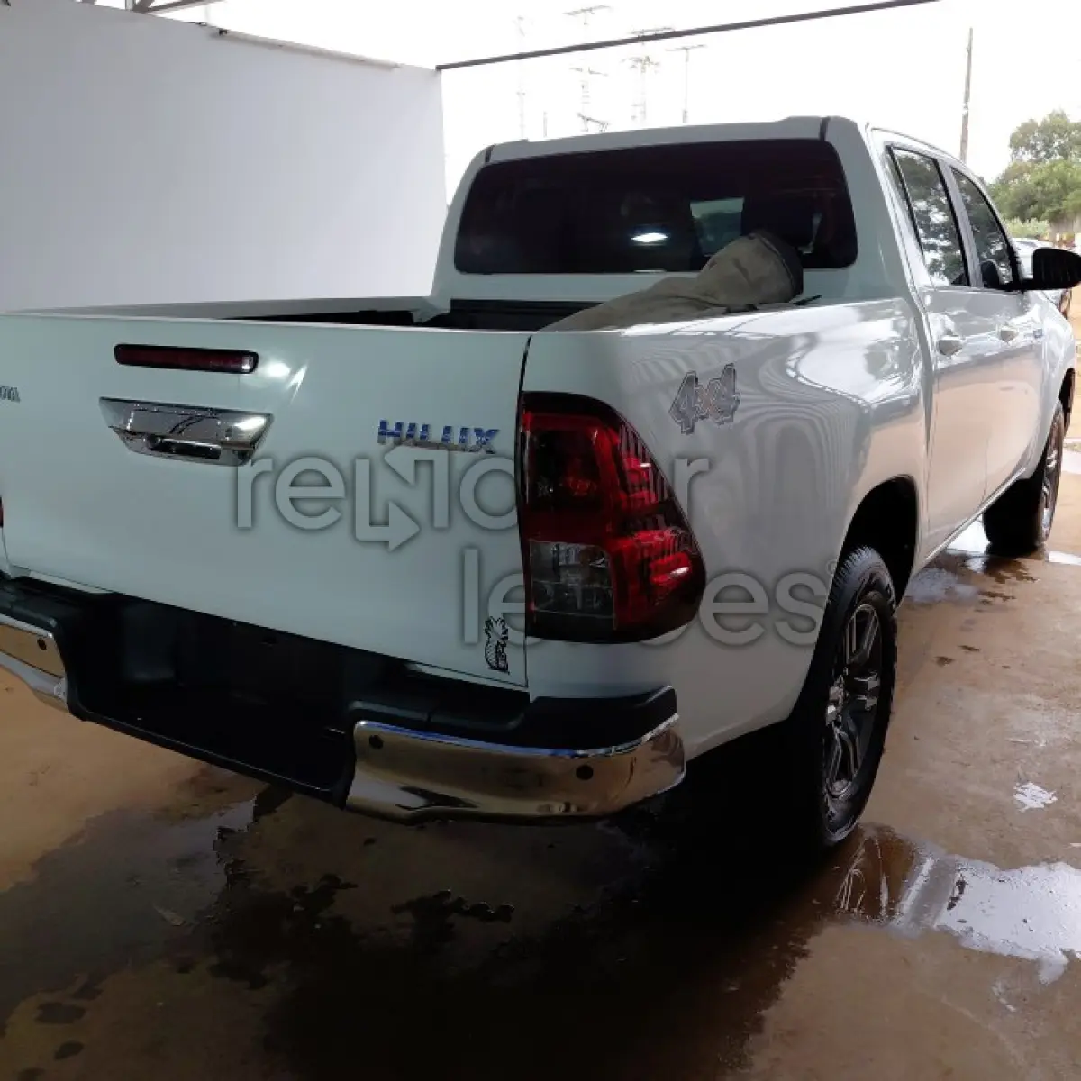 LOTE 028 - TOYOTA HILUX - ANO 2022/2022 - COMPLETO - SICREDI ALIANÇA - DEPOSITADO EM SANTO ÂNGELO/RS