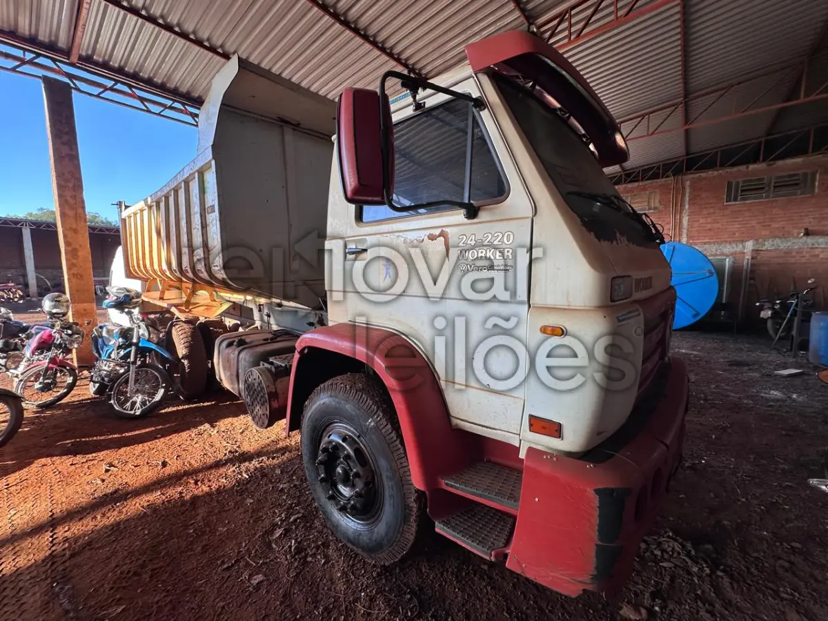LOTE 003 - VW/24-220 EURO3 WORKER / ANO 2006/2006