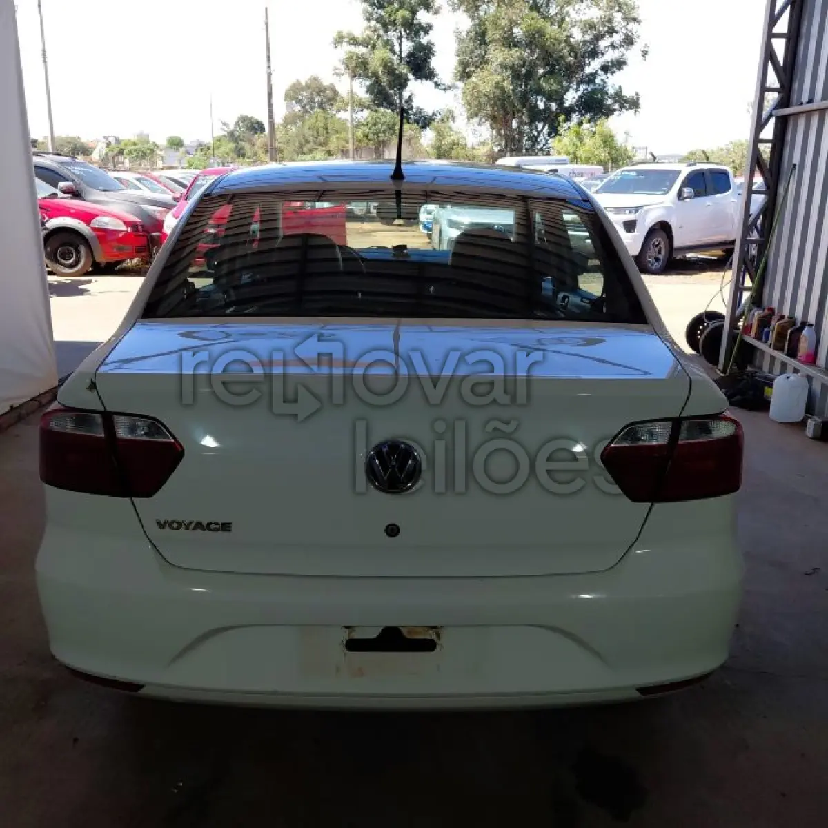 LOTE 027 - VOLKSWAGEN VOYAGE - ANO 2020/2021 - COMPLETO - CRESOL COOPERAR - DEPOSITADO EM SANTO ÂNGELO/RS
