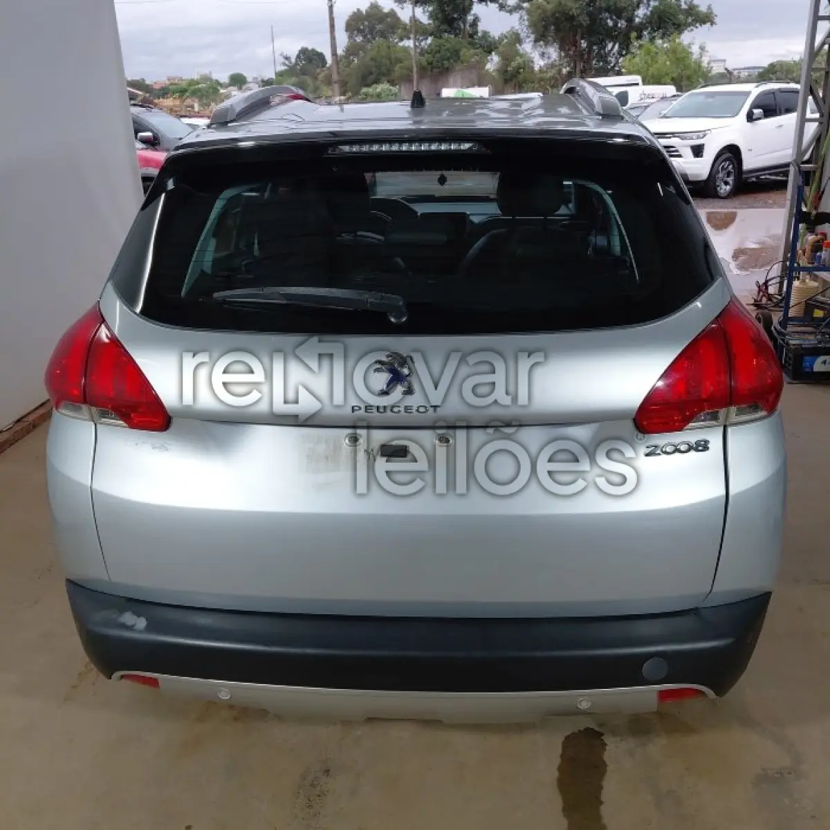 LOTE 012 - PEUGEOT 2008 GRIFFE AT - ANO 2016/2017 - COMPLETO - SICREDI ESSÊNCIA - DEPOSITADO EM SANTO ÂNGELO