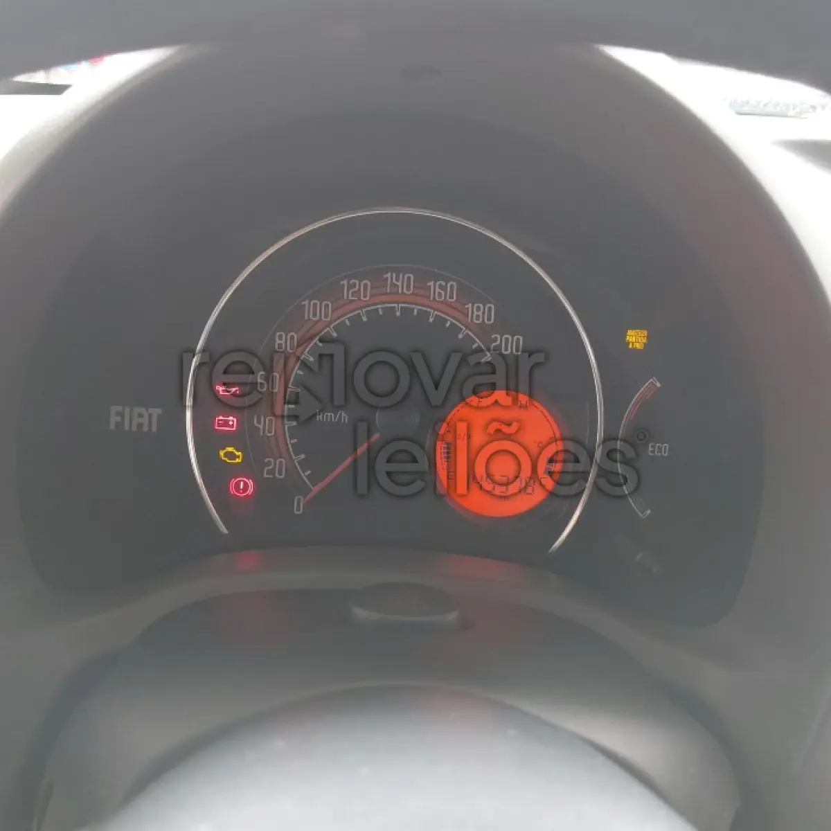 LOTE 001 - FIAT UNO VIVACE 1.0 - ANO 2015/2016 - CRESOL COOPERAR - DEPOSITADO EM SANTO ÂNGELO/RS