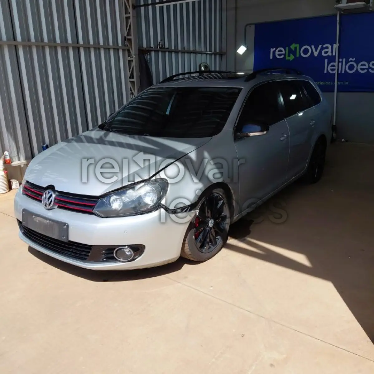 LOTE 016 - VOLKSWAGEN JETTA VARIANT - ANO 2011/2012 - COMPLETO - SICREDI GERAÇÕES - DEPOSITADO EM SANTO ÂNGELO/RS