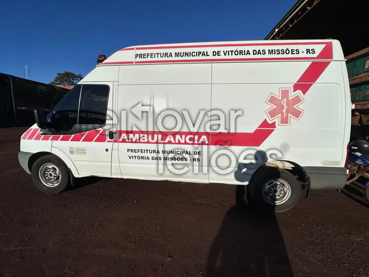 LOTE 002 - FORD/TRANSIT AMB / ANO 2013/2013