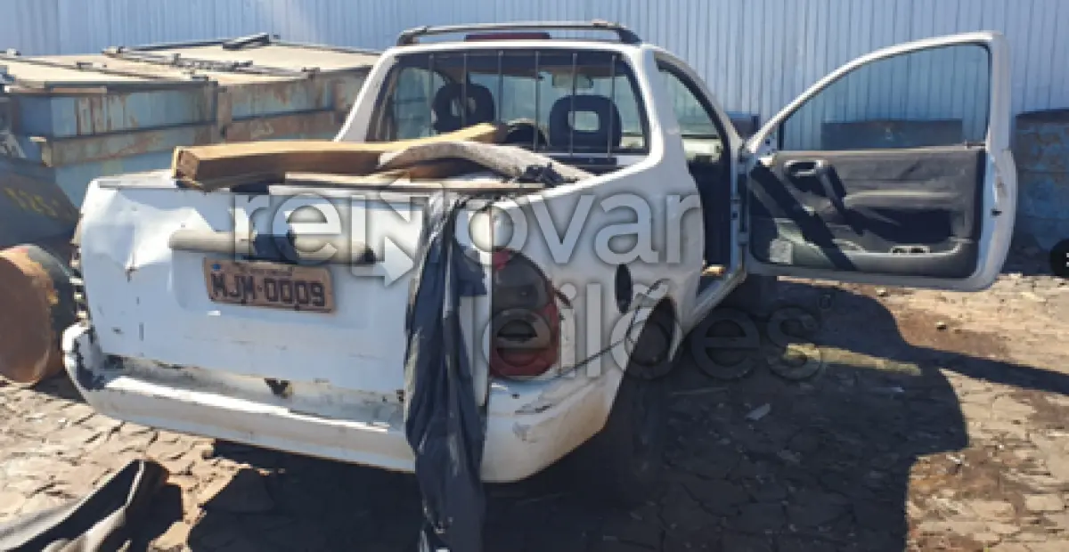 LOTE 001 - GM CORSA GL, 1999/2000, BRANCO, DEPOSITADO COM O EXECUTADO
