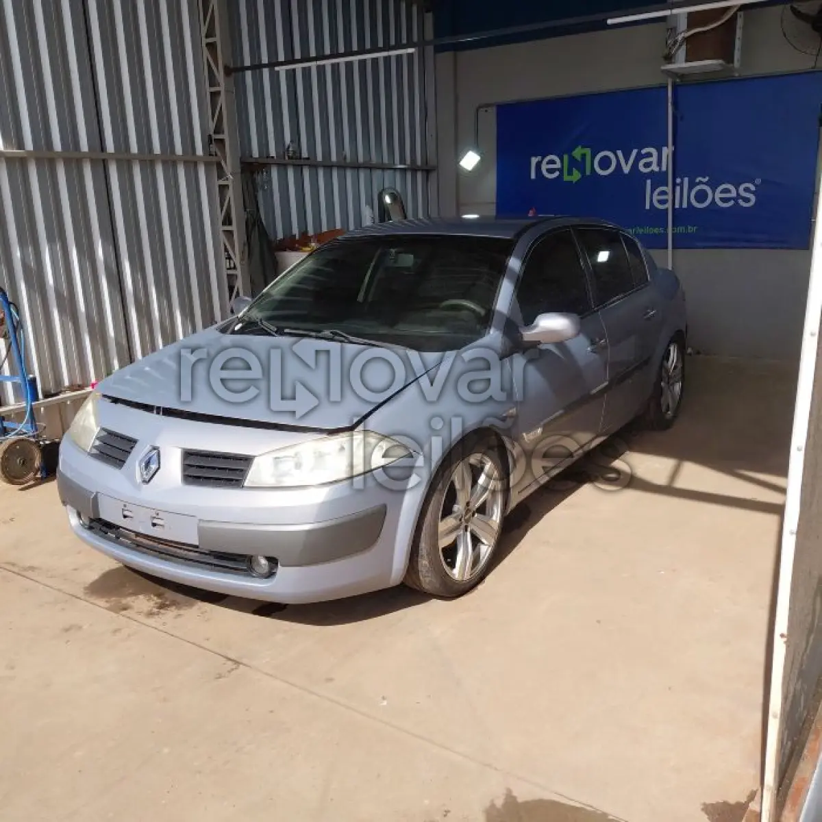 LOTE 015 - RENAULT MEGANE - ANO 2008/2008 - COMPLETO - CRESOL COOPERAR - DEPOSITADO EM SANTO ÂNGELO/RS