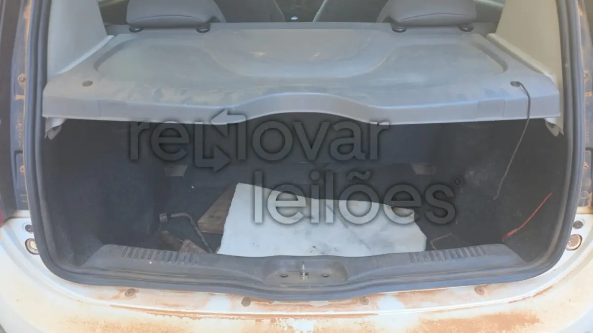 LOTE 007 - FIAT PALIO ATRACTIVE - ANO 2013/2013 - COMPLETO - SICREDI UNIÃO - DEPOSITADO EM CACHOEIRO DE ITAPEMIRIM/ES