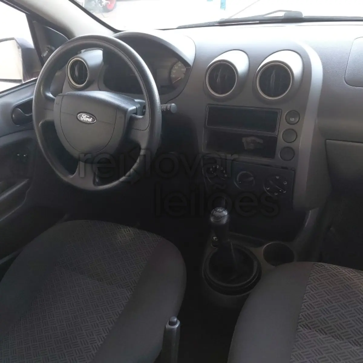LOTE 055 - FORD FIESTA SEDAN - ANO 2005/2006 - CRESOL CENTRO SUL - DEPOSITADO EM SANTO ÂNGELO/RS