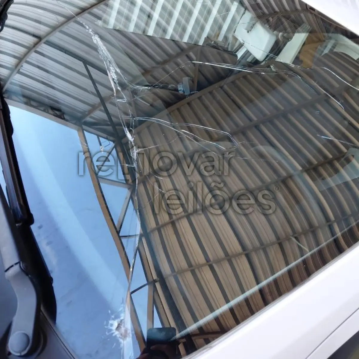 LOTE 027 - VOLKSWAGEN VOYAGE - ANO 2020/2021 - COMPLETO - CRESOL COOPERAR - DEPOSITADO EM SANTO ÂNGELO/RS