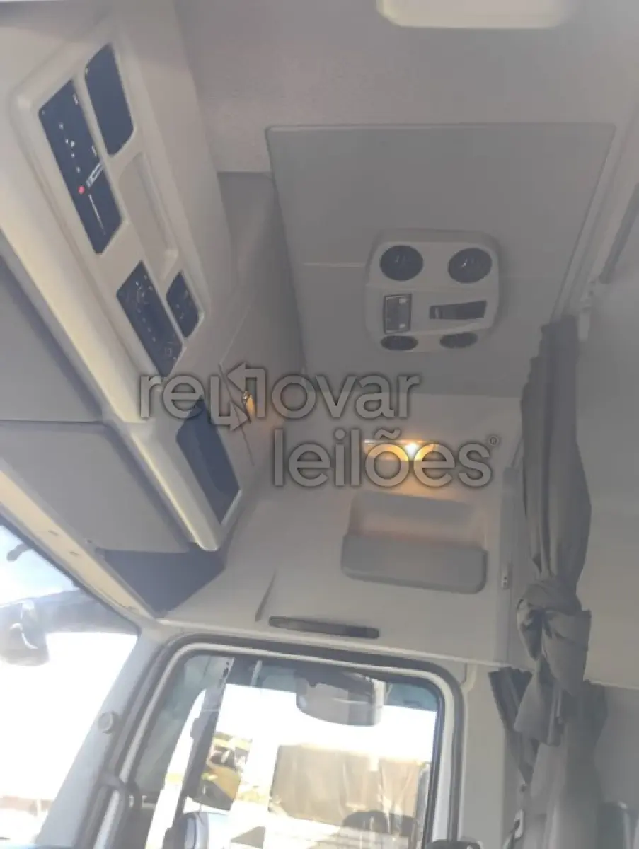 LOTE 003 - M.BENZ ATEGO 2433CE - ANO 2024/2025 - COMPLETO - CRESOL COOPERAR -  DEPOSITADO EM SANTO ÂNGELO/RS