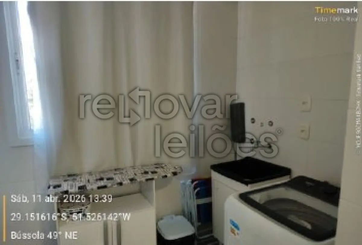 LOTE 001 - APARTAMENTO C/ 49,97 M² + APARTAMENTO C/ 54,03 M² + BOX