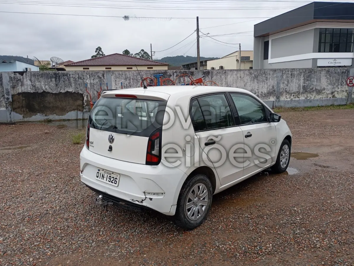 LOTE 003 - VW/UP TAKE MCV / ANO 2017/2018