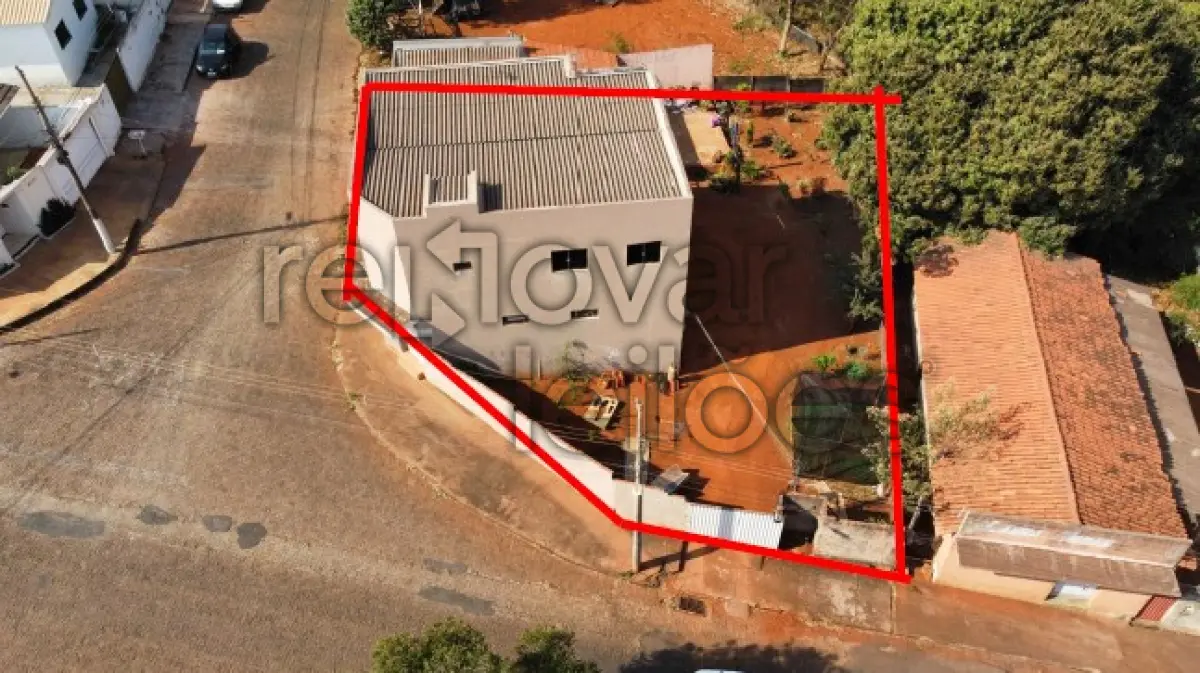 LOTE 001 - CASA C/ 254,00 M² - COROMANDEL / MG