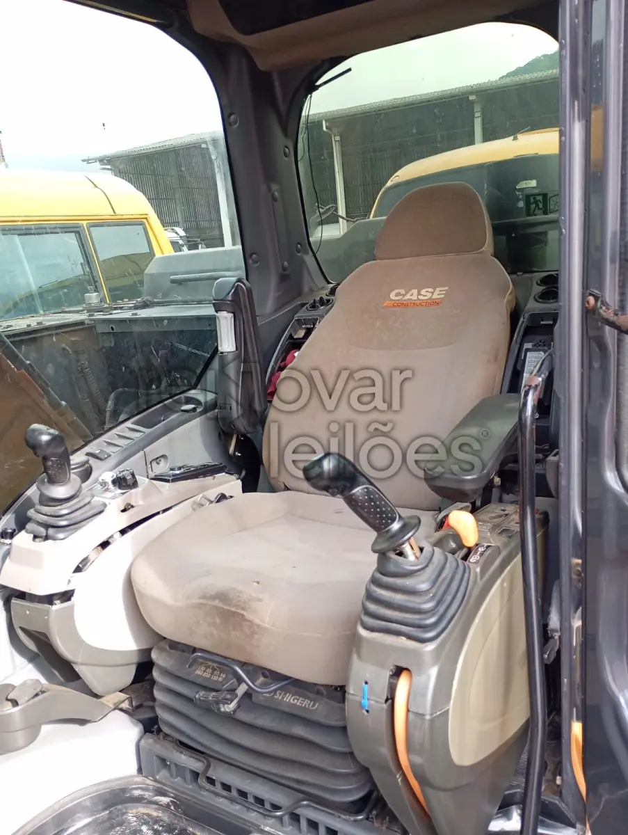 LOTE 006 - ESCAVADEIRA HIDRÁULICA CASE CX180C / ANO 2017