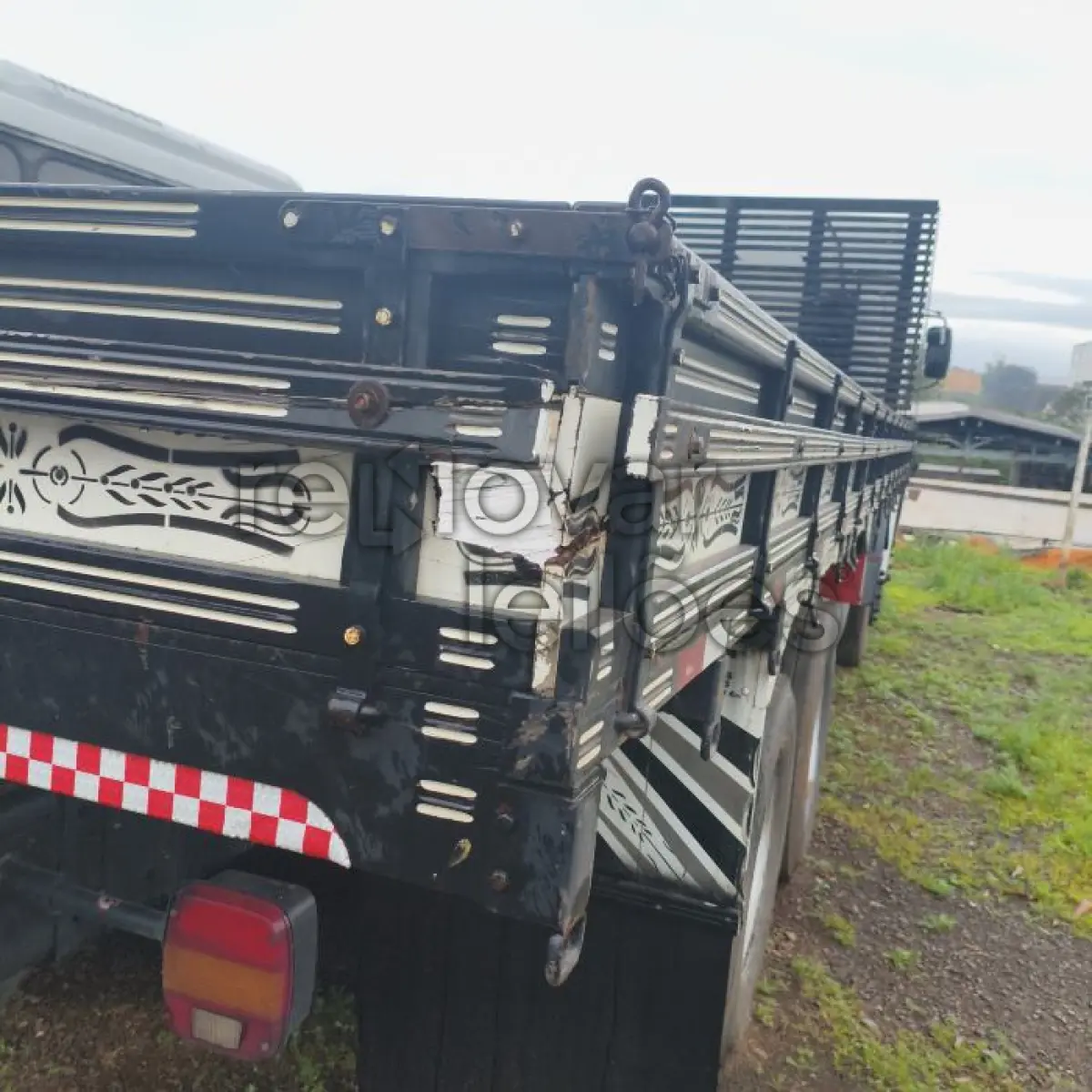 LOTE 002 - VW 30.330 CRC 8X2 - ANO 2019/2020 - COMPLETO - SICOOB CREDITAIPU - DEPOSITADO EM IJUI/RS
