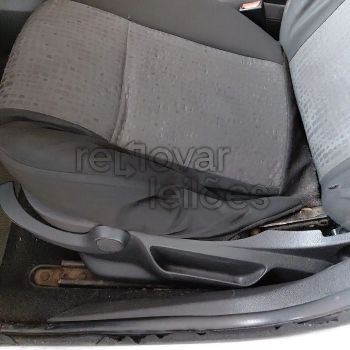 LOTE 006 - FORD/FIESTA SEDAN 1.6 FLEX  2011/2011 - COMPLETO - SICREDI PIONEIRA - DEPOSITADO EM SANTO ÂNGELO/RS
